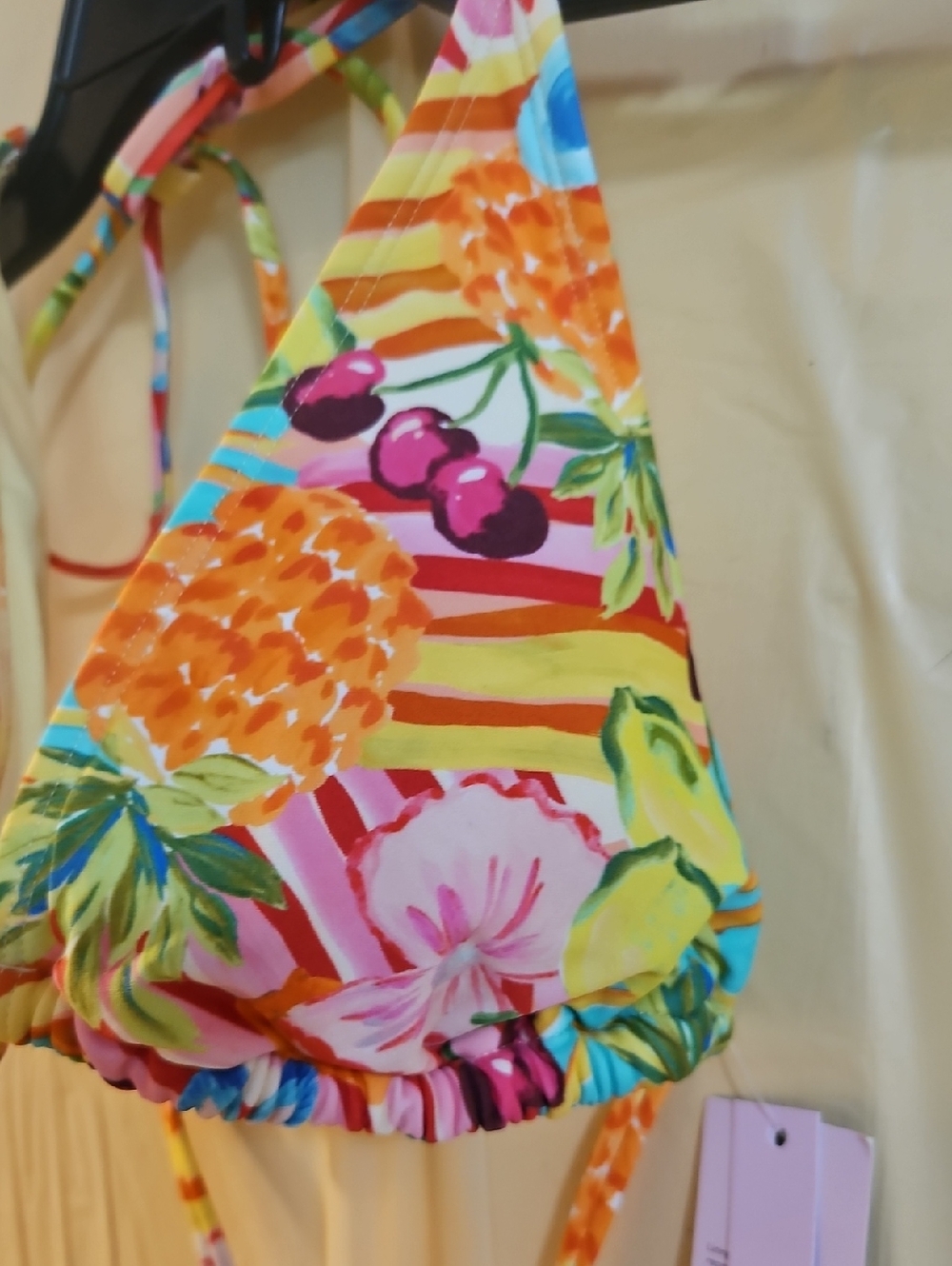 WILD FABLE TROPICAL FRUIT TRIANGLE BIKINI TOP: NEW WITH TAGS: SIZE L (12-14) - Picture 3 of 5